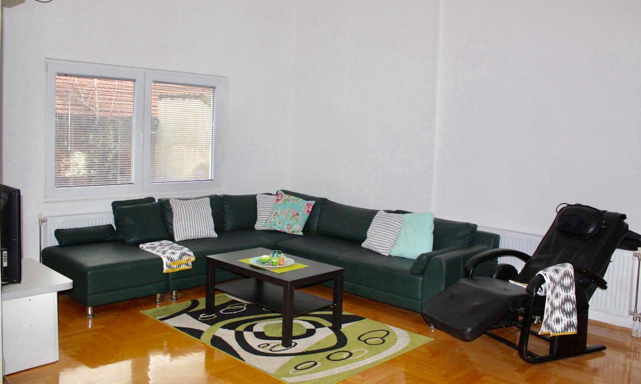 Regina'S Apartments Скопие Екстериор снимка