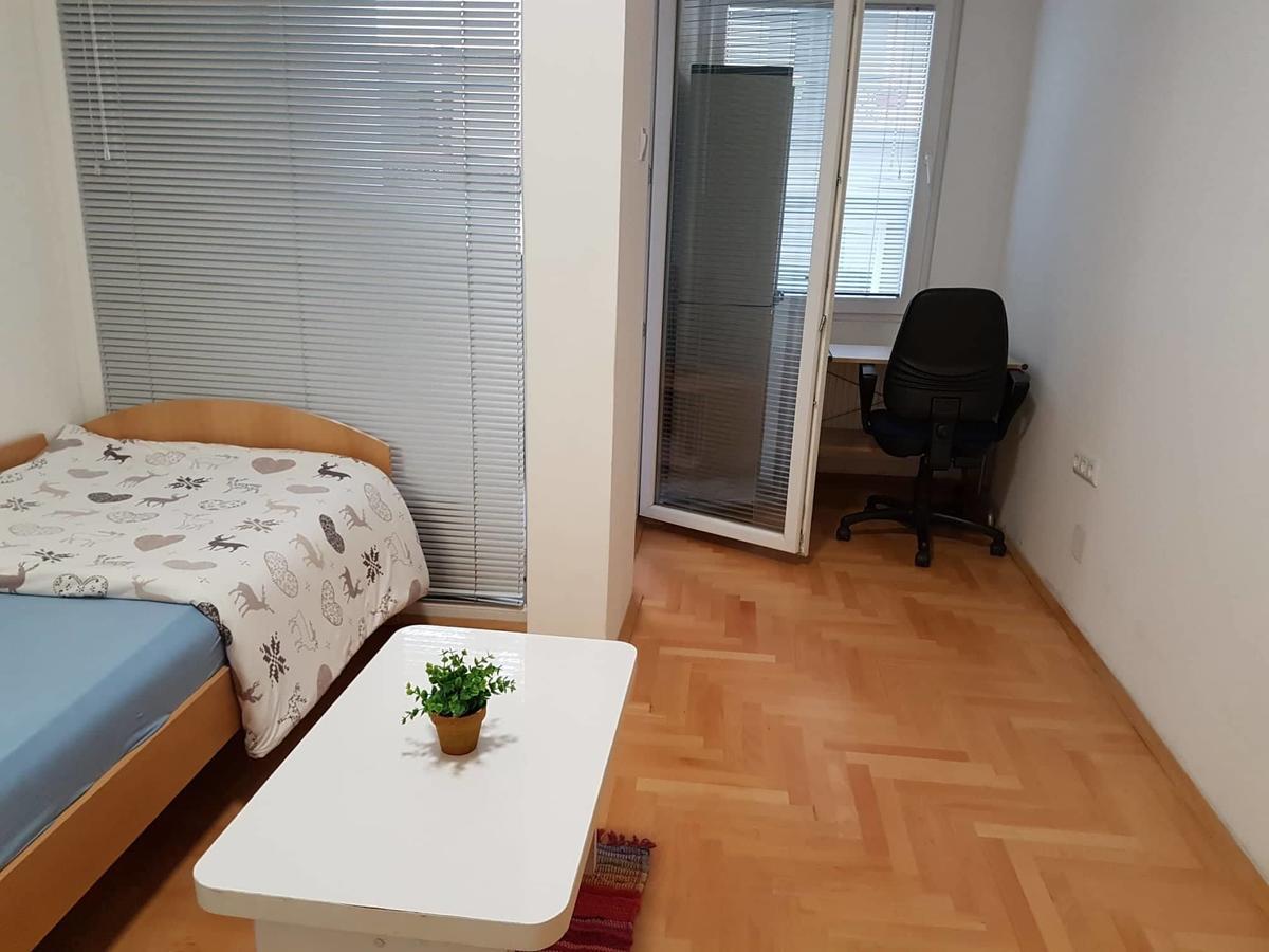 Regina'S Apartments Скопие Екстериор снимка