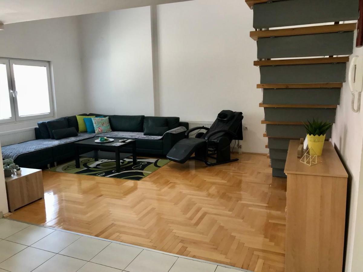 Regina'S Apartments Скопие Екстериор снимка