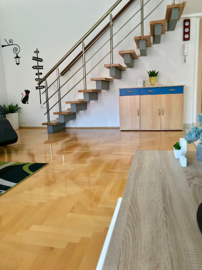 Regina'S Apartments Скопие Екстериор снимка